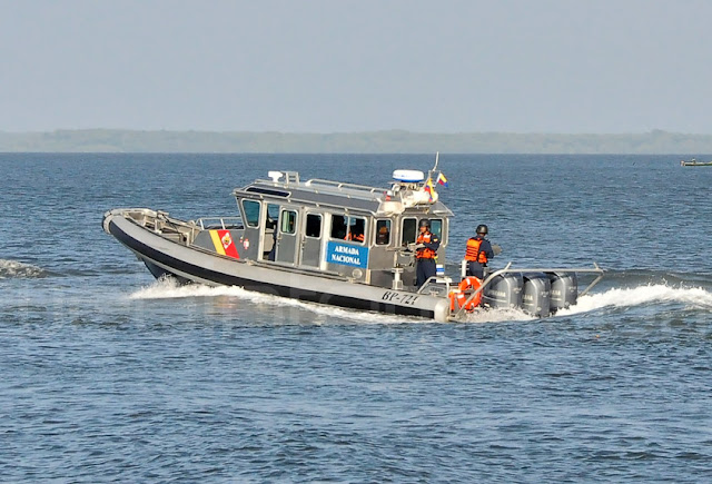 Lancha patrullera Safe Defender 380X Guardacostas Armada Nacional