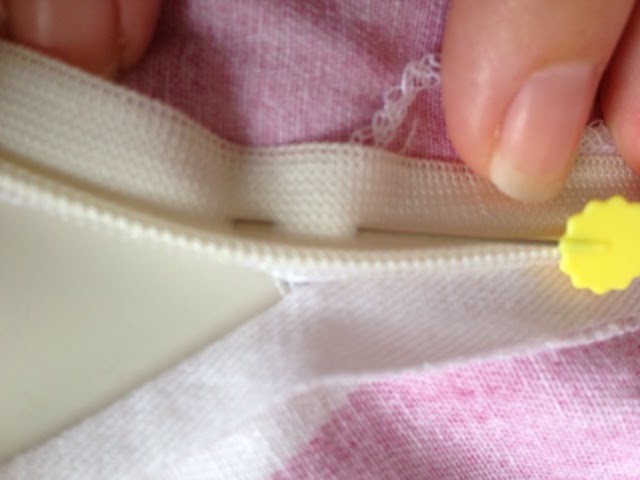 Sew Gorgeous: Invisible zip tutorial