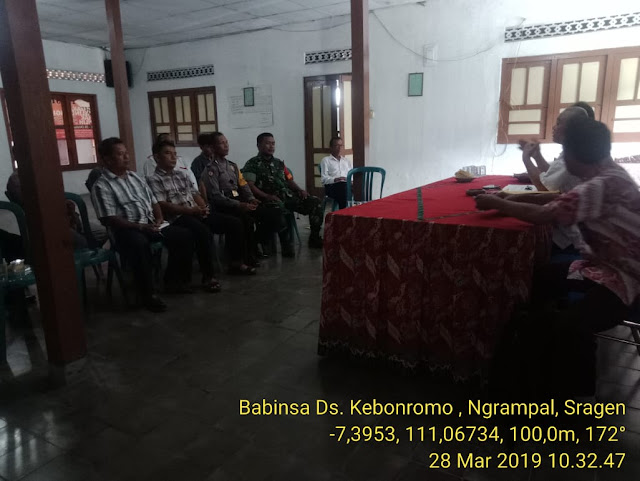 Babinsa Desa Kebonromo Komsos Dengan Kommas