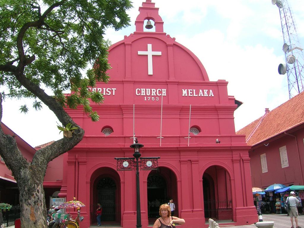 Beautiful places in Malaysia: melaka red house