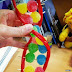 Modelo de DNA feiro com balas de goma