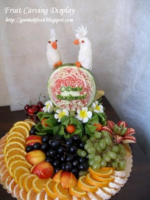 birthday fruit carving display
