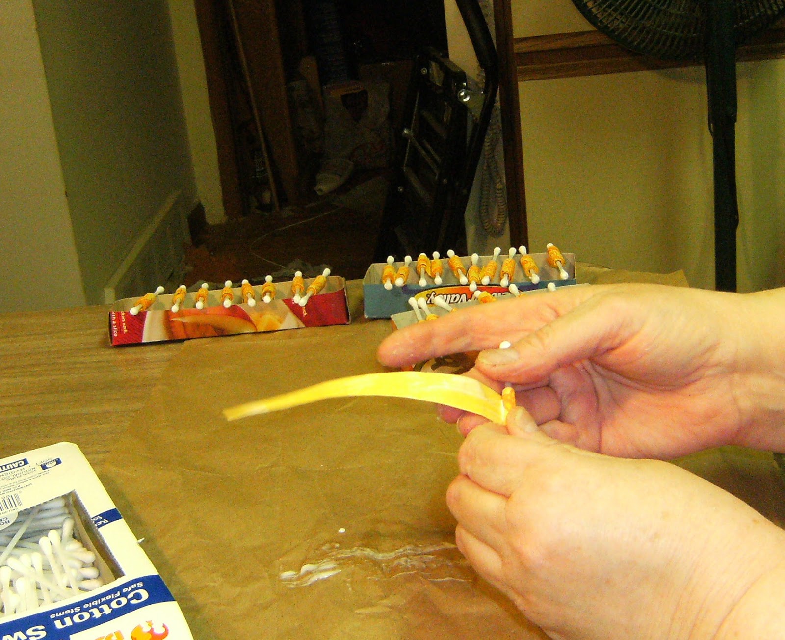 Crafty One: Paper Bead Tutorial