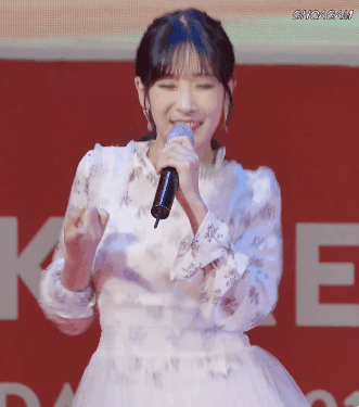지금 우리 . 청초 유지애