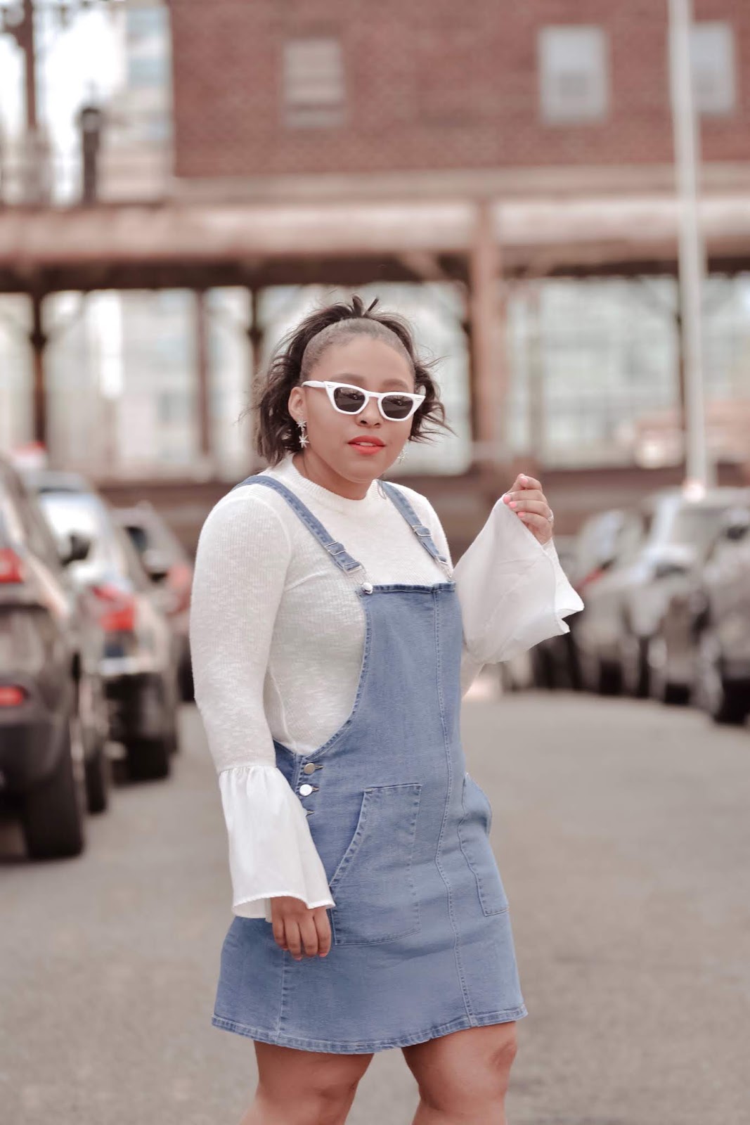 trendy overall outfits