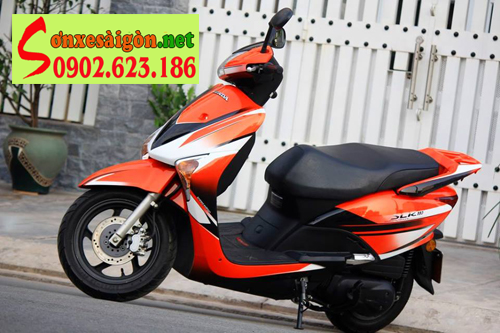 Sơn xe Honda SCR màu trắng cam đen phối màu