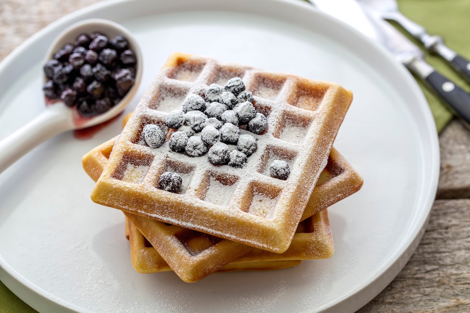 WEEKENDS IN THE KITCHEN WAFFLES WITH ARONIA BERRIES TOPPING