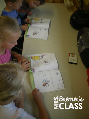 Lots of Kindergarten literacy centers {many are freebies!} in this blog post.