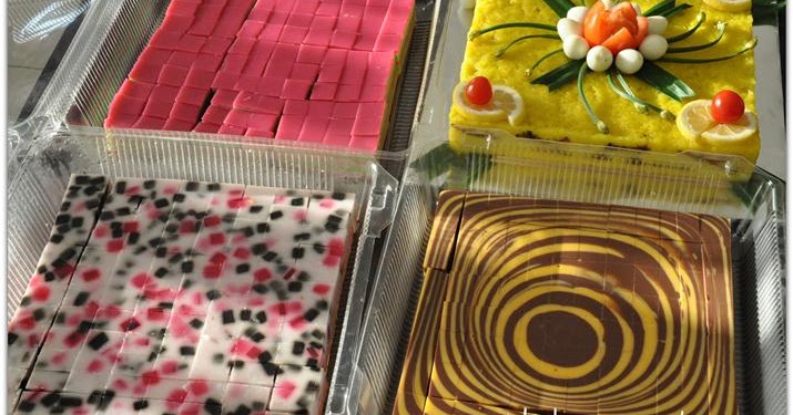 Order Kuih Muih Online  Dikatain o