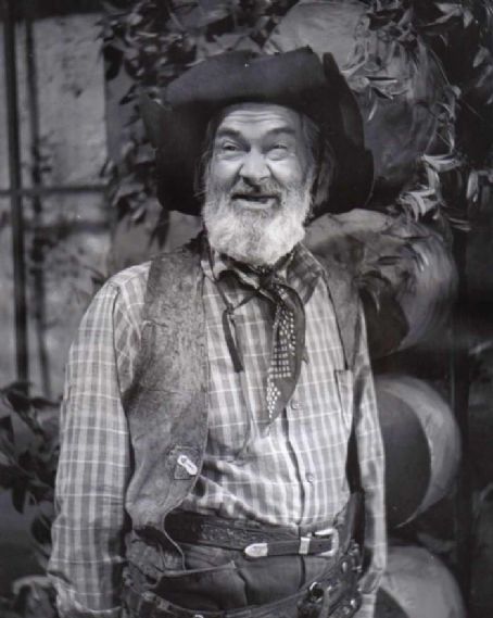 WEST OF THE RIVER : GABBY HAYES, Part I: B-Western Sidekick