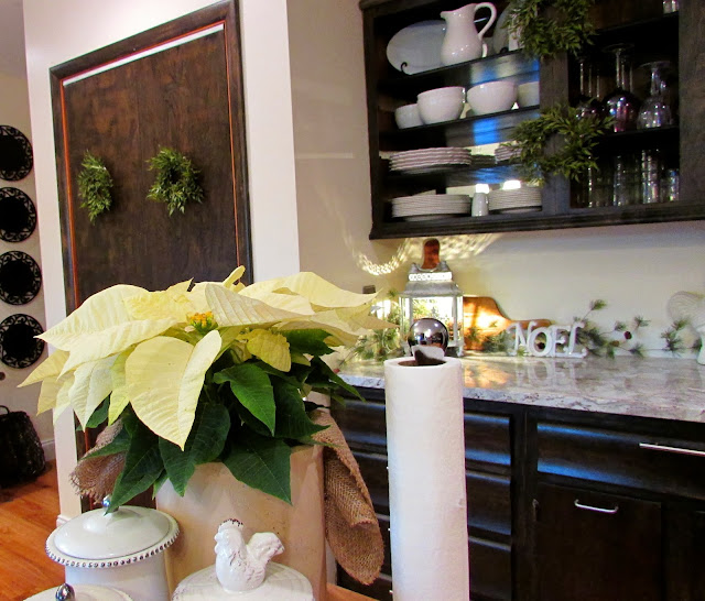 Holiday Decorating Ideas in the Kitchen