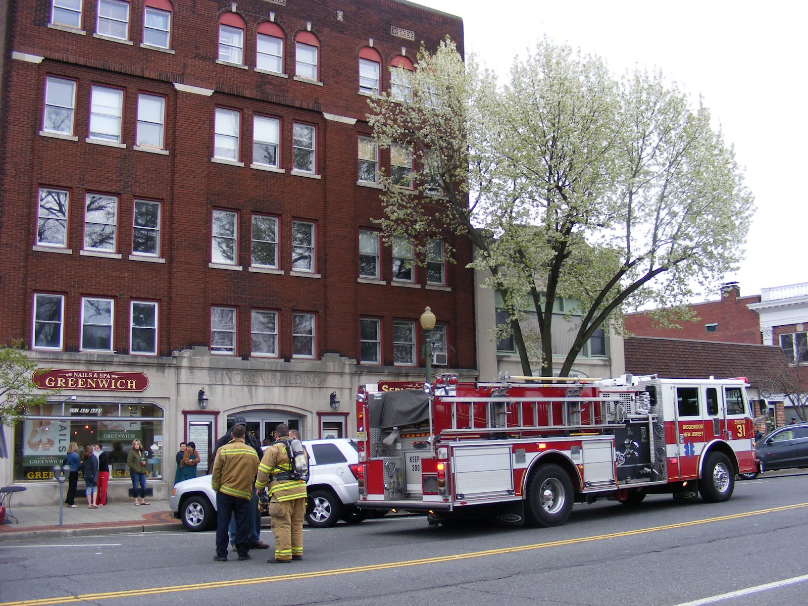 >Ridgewood Office Building Evacuated Due to Possible Sulfuric Acid Leak