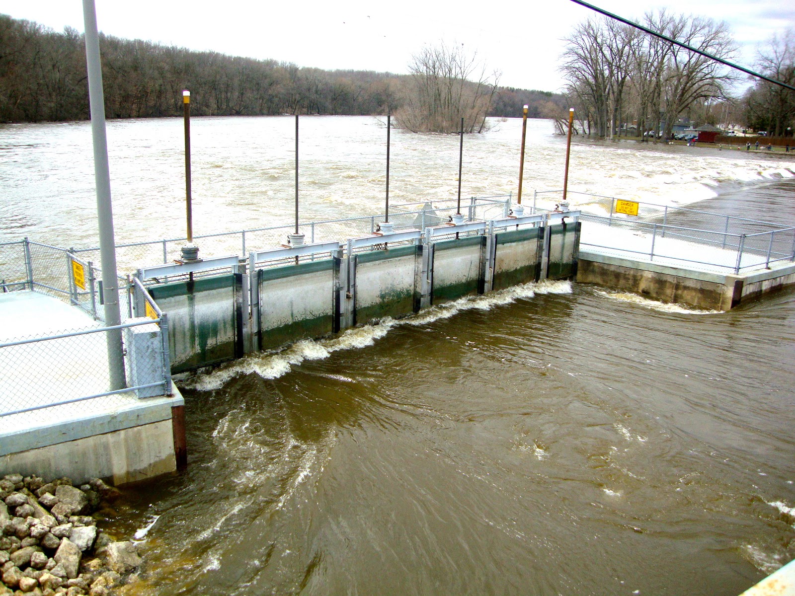 RKLD Chairman's Blog No. Lake Koshkonong water is not being held back