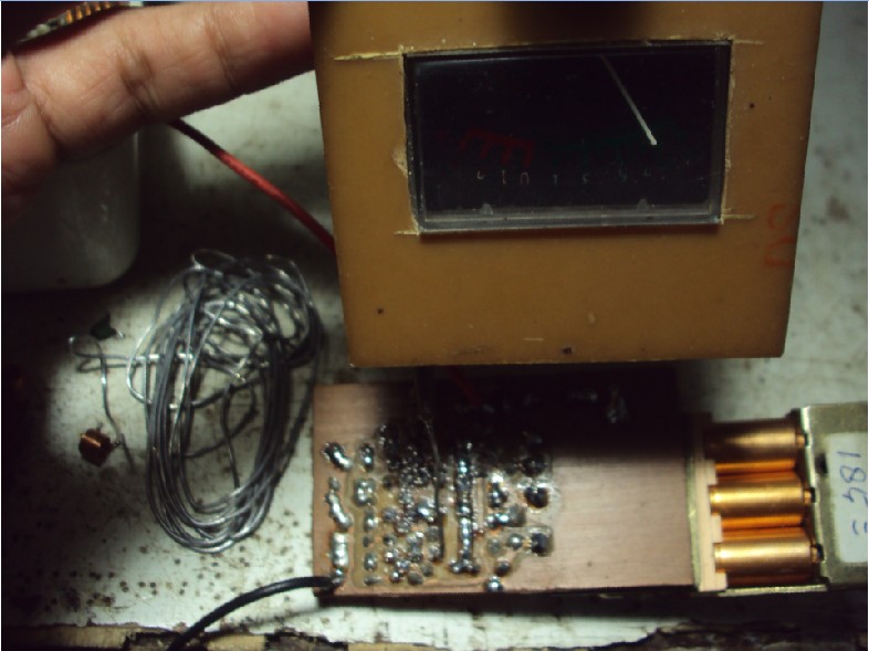Karya Solderanku: Buat Alat Ukur Indikator RF