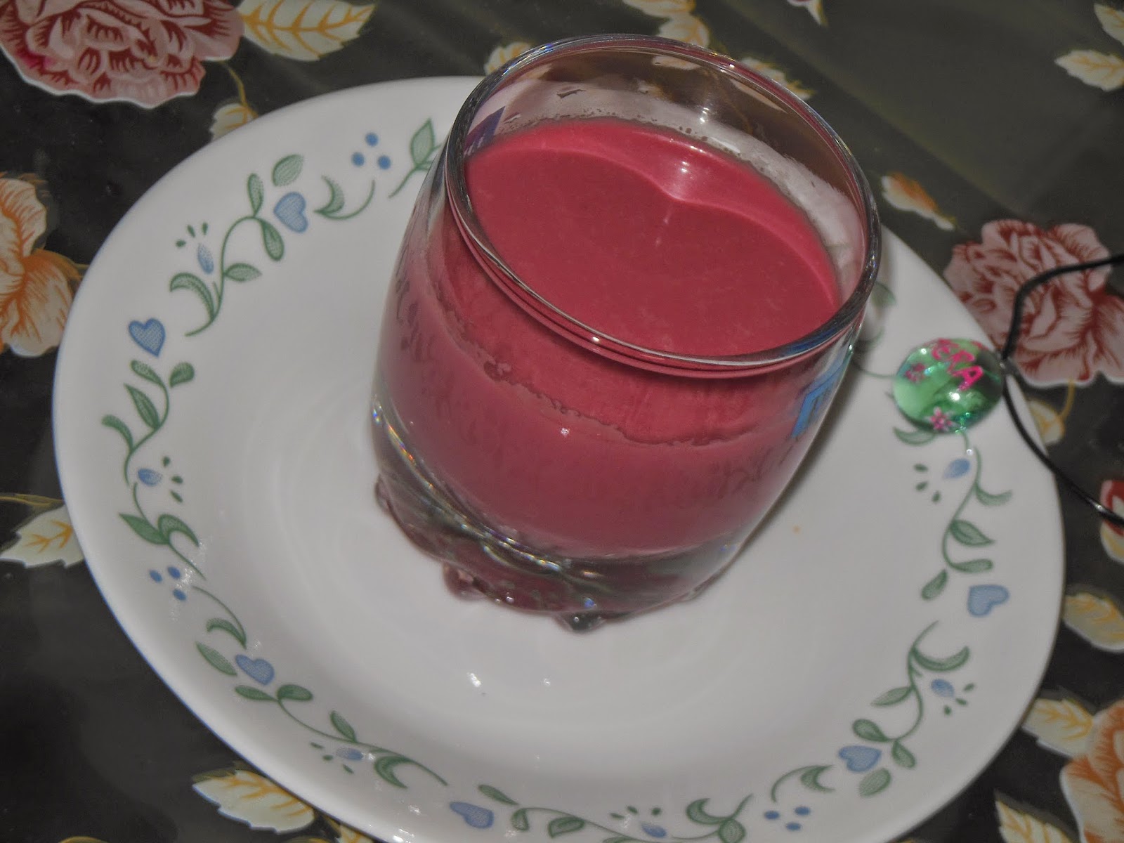 suma's cuisine APPLE BEETROOT MILKSHAKE