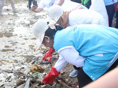 Rayakan HPSN 2019, Iriana Joko Widodo Gelar Aksi Bersih Kota Ambon Rayakan HPSN 2019, Iriana Joko Widodo Gelar Aksi Bersih Kota Ambon