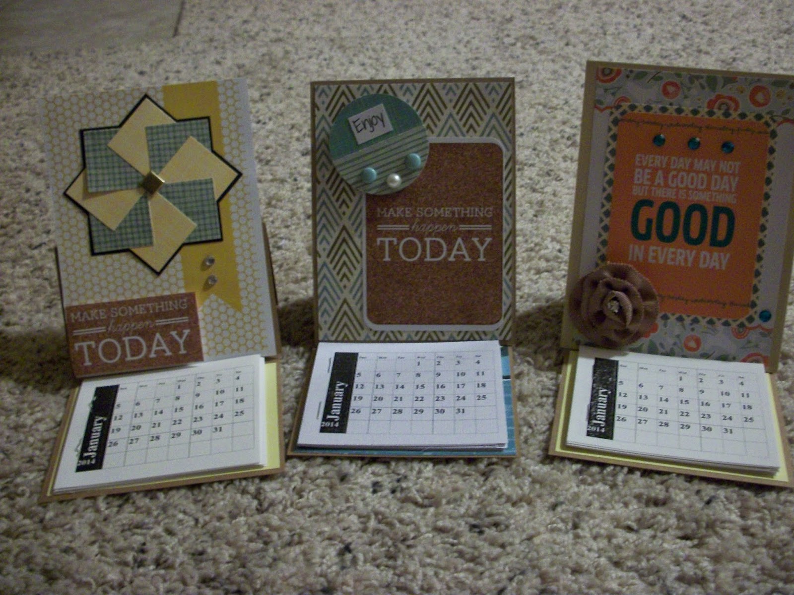 Scrap your scraps Make Your Own Easel Calendar