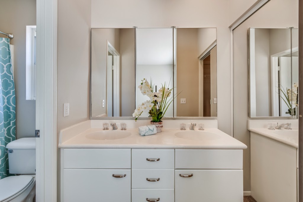 RANCHO SANTA MARGARITA HOMES