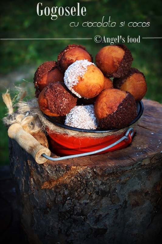Gogosele cu ciocolata si cocos