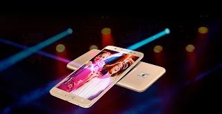 display of samsung j7 max