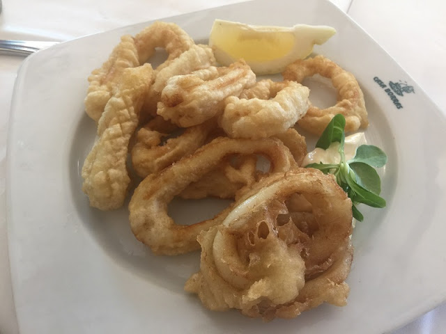 Calamares a la romana del restaurante casa Borras Calamares a la romana del restaurante casa Borras