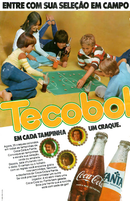 Propaganda do Tecobol. Campanha promocional em tampinhas da Coca-Cola e da Fanta.