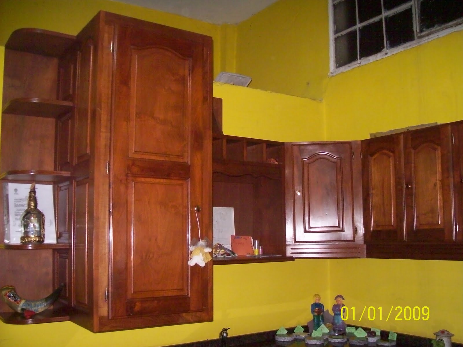 ALGARROBO MIS MUEBLES: AMOBLAMIENTOS DE COCINA (ALACENAS,BAJO MESADAS