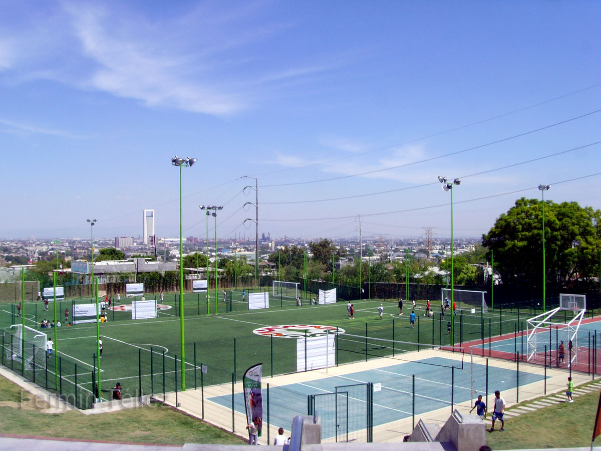 Monterrey, México Centro Comunitario Independencia (fotos)