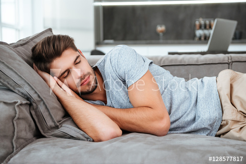 Manfaat Tidur yang Cukup Bagi Kesehatan Tubuh dan Mental Manfaat Tidur yang Cukup Bagi Kesehatan Tubuh dan Mental