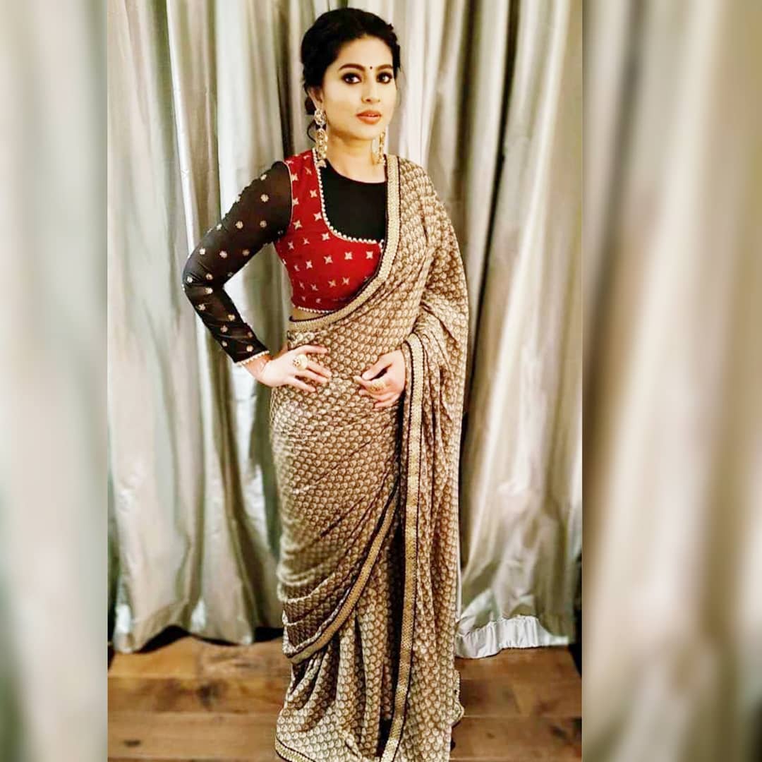 20 Ways to Style Your Sarees with Full Sleeves Blouse