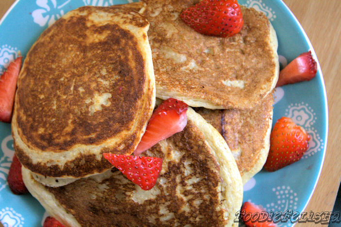 Adventures With Foodie Felisha: Low Carb Greek Yogurt Pancakes