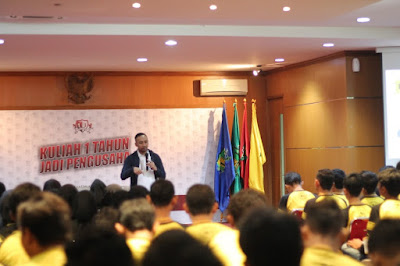 Kampus Bisnis Jakarta