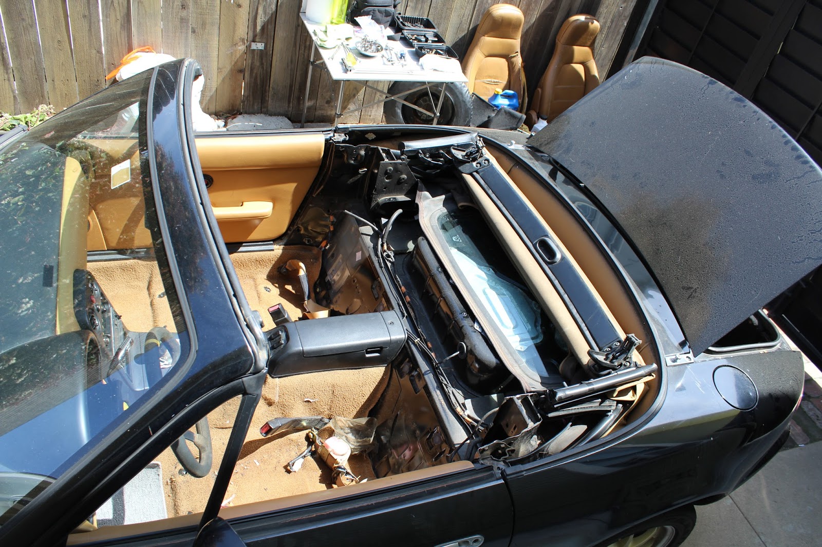 Project Miata Installing a Blackbird Fabworx GT3 Roll Bar into "Miss