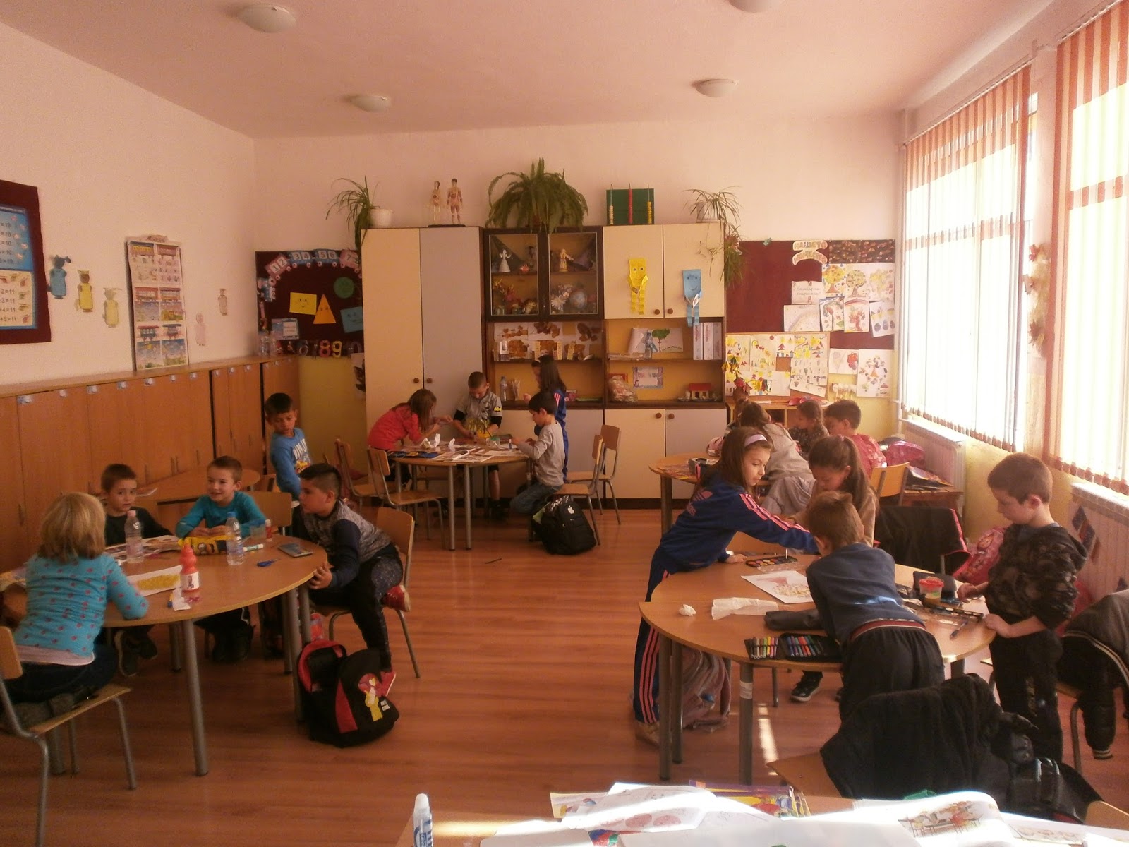 Учебни ресурси/Learning resources: При нас е весело!