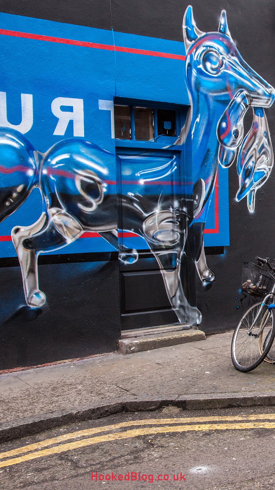 Fanakapan, Street Art Mural on Hanbury Street, London. Photo ©Hookedblog / Mark Rigney