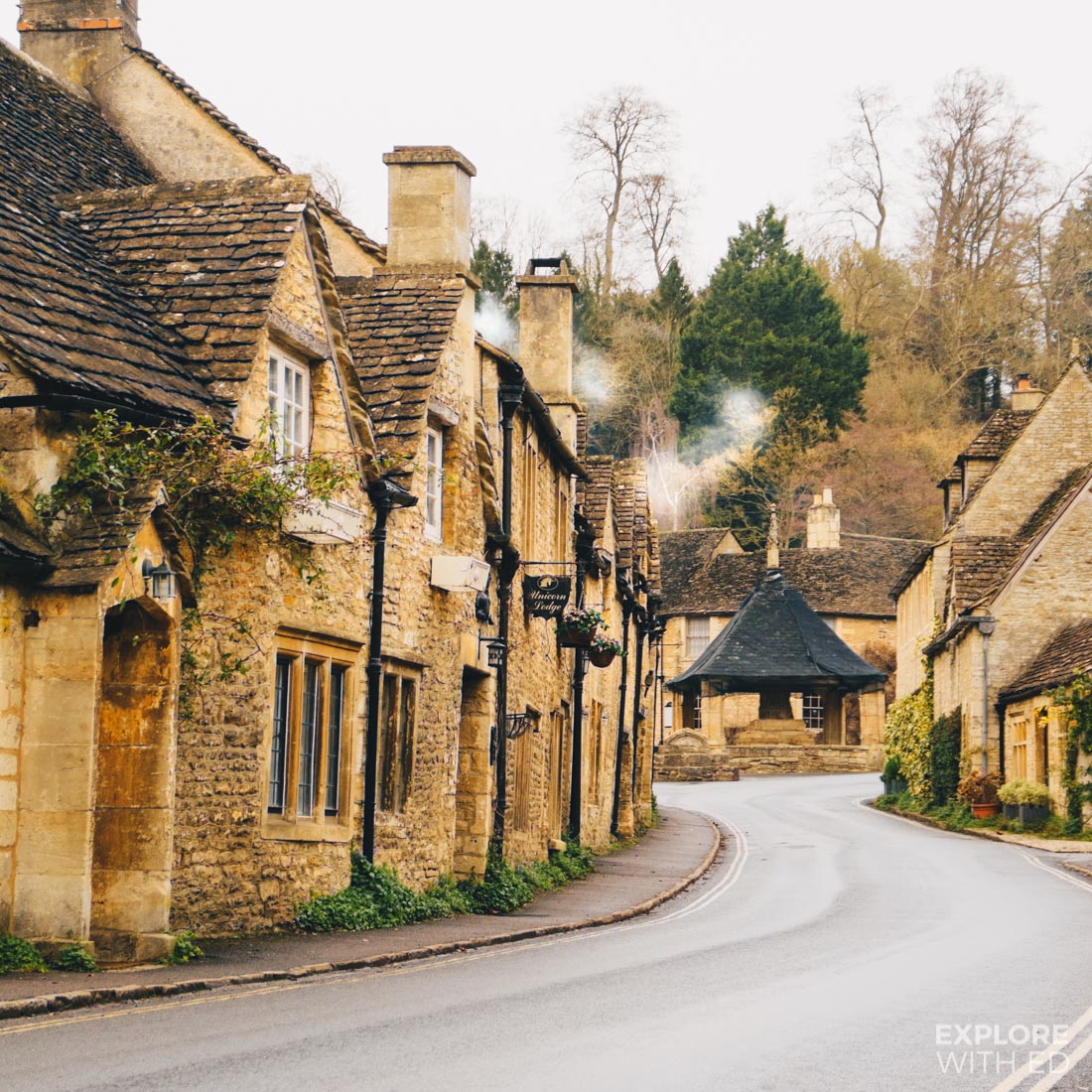 Unicorn Lodge and row of houses in Castle Combe