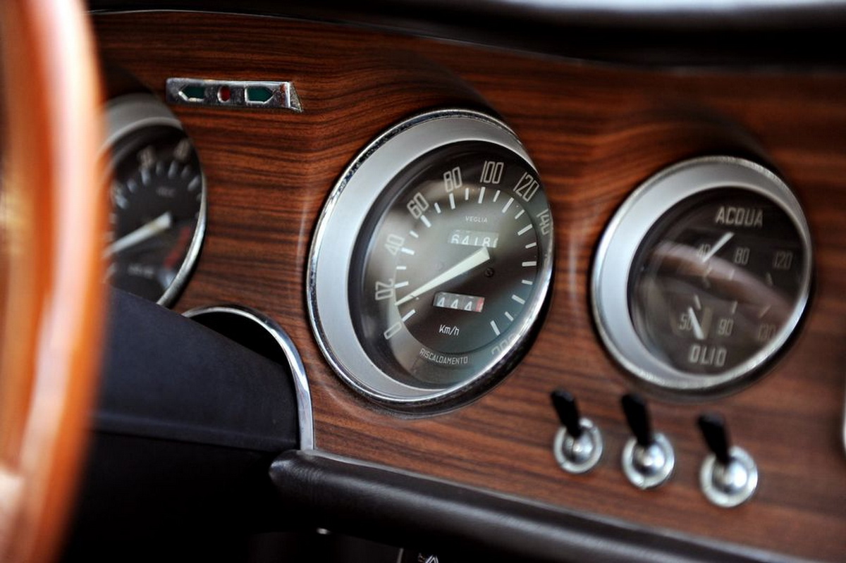AlfaRomeo-GTA1300JuniorStradale-04.jpg