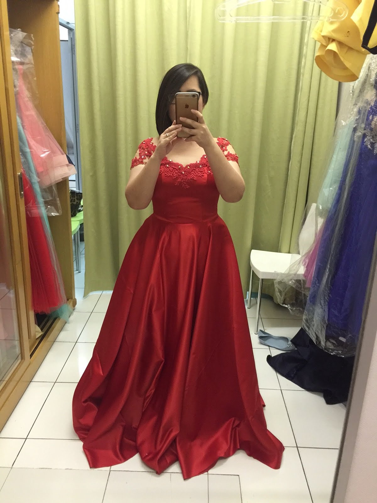 My Sweetest Life: Update Fitting Baju Pemberkatan