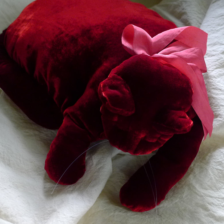 nevban Kedi Severlere Peluştan Kedi Yastık