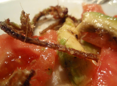 ensalada con raspas de sardinas