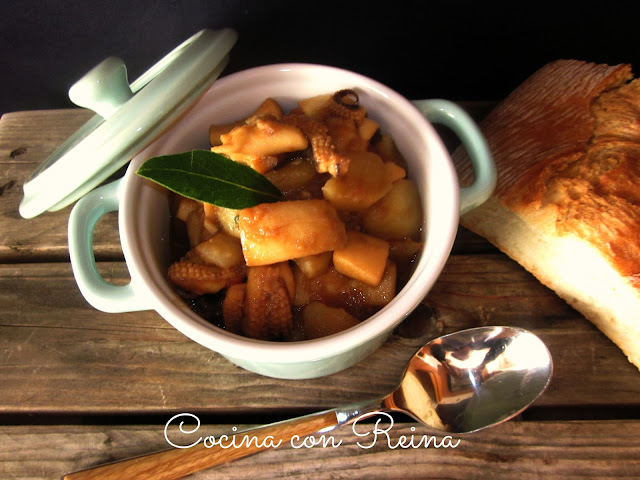 Sepia rehogada con patatas - Cocina con Reina Sepia rehogada con patatas - Cocina con Reina