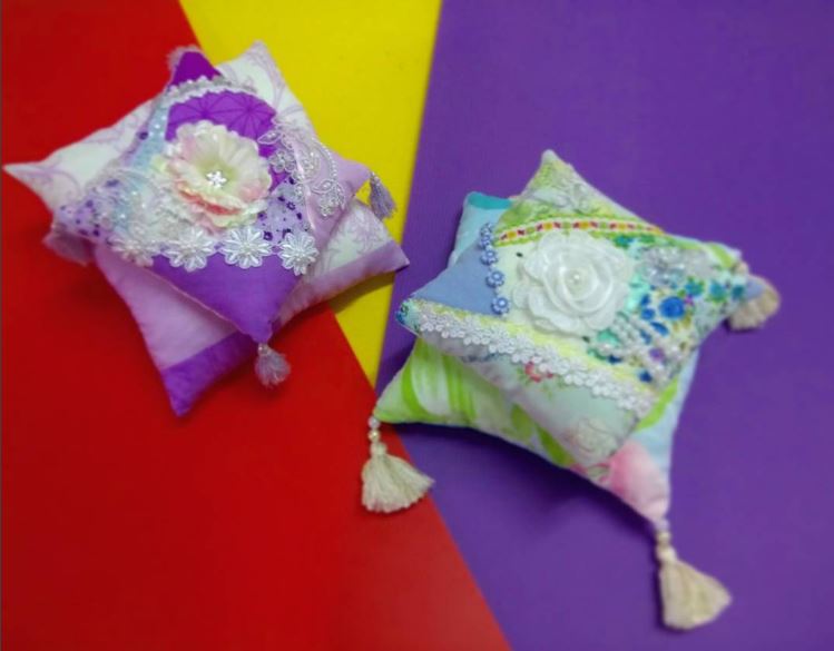 Yuzu Juice's Crafts ) Square Pillow Pincushions Variations