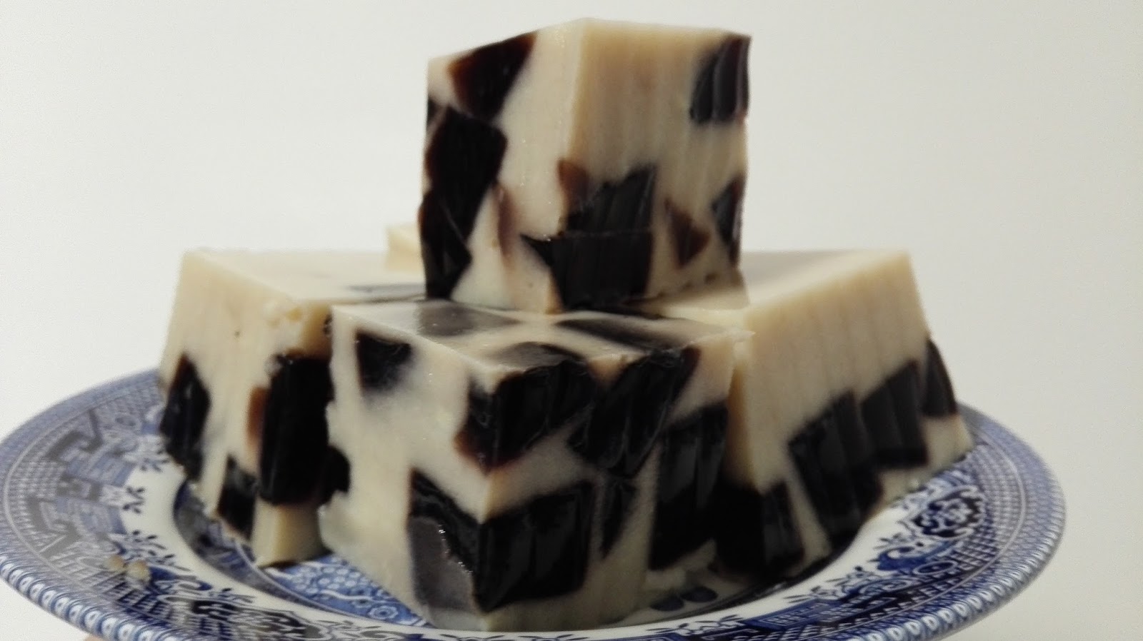 Pat's Kitchen Journal Grass Jelly Soy agar agar (healthy)