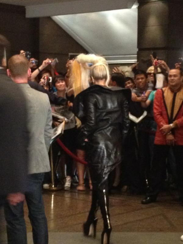 Photos Lady Gaga In Manila ~ All Over The News