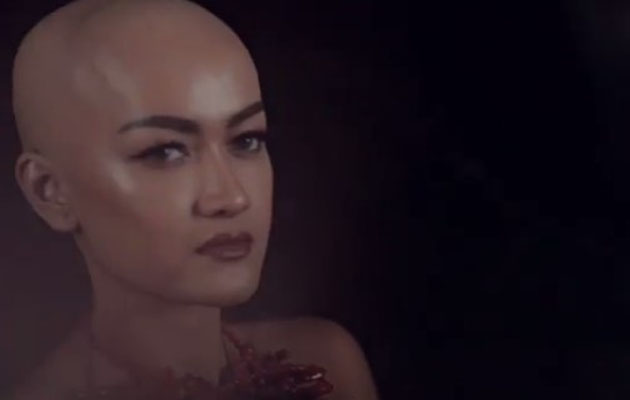 Inilah Alasan Julia Perez Gunduli Kepalanya Inilah Alasan Julia Perez Gunduli Kepalanya