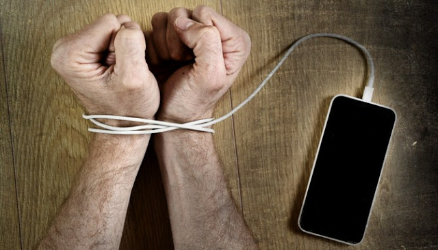 Enam Fakta Seputar Kecanduan Telepon Genggam Yang Menarik Tuk Diketahui Enam Fakta Seputar Kecanduan Telepon Genggam Yang Menarik Tuk Diketahui