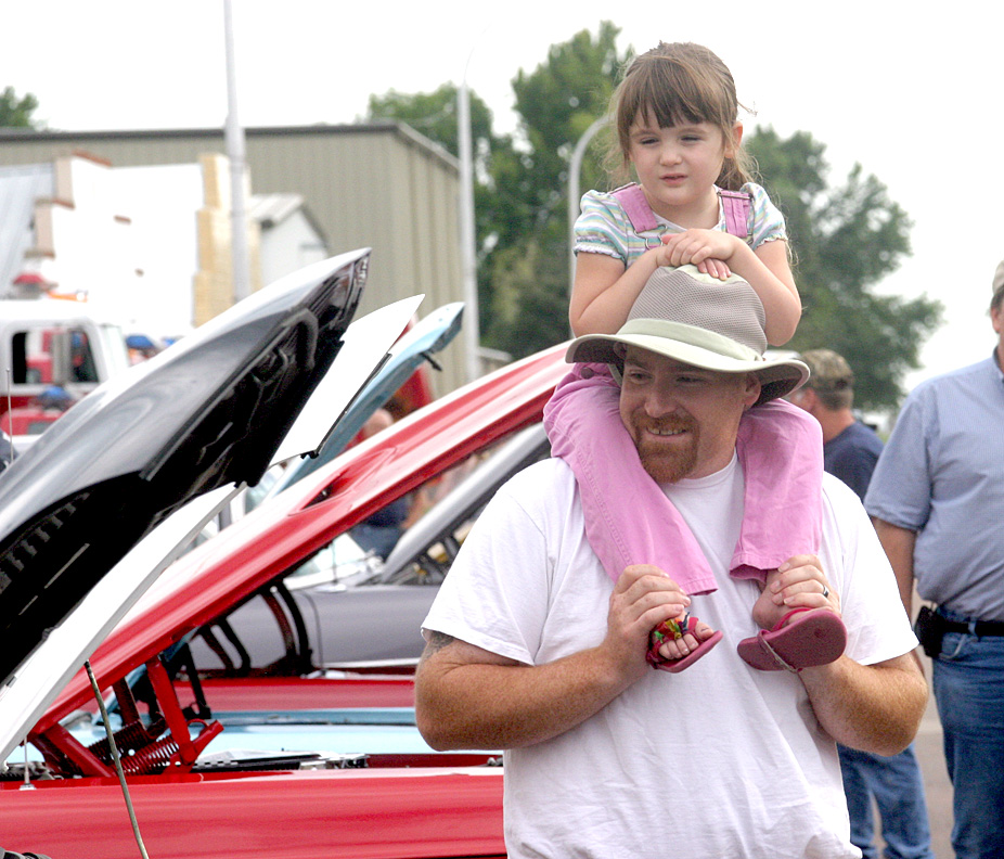 Hutchinson Herald, Menno, South Dakota September 18, 2013 Menno Car Show