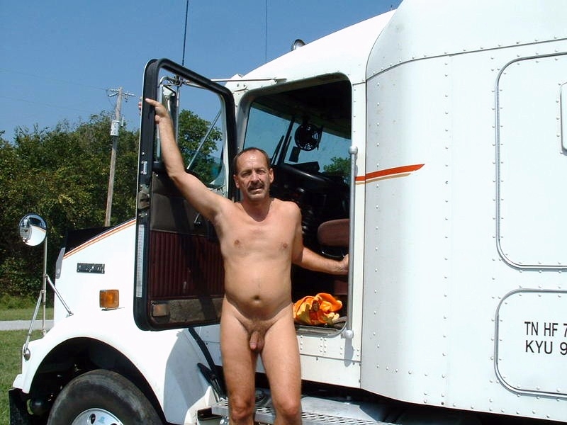 Gay Fetish Xxx Naked Hairy Gay Trucker Driver