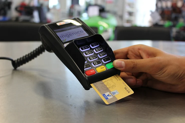 Are We Really Ready For a Cashless Society?