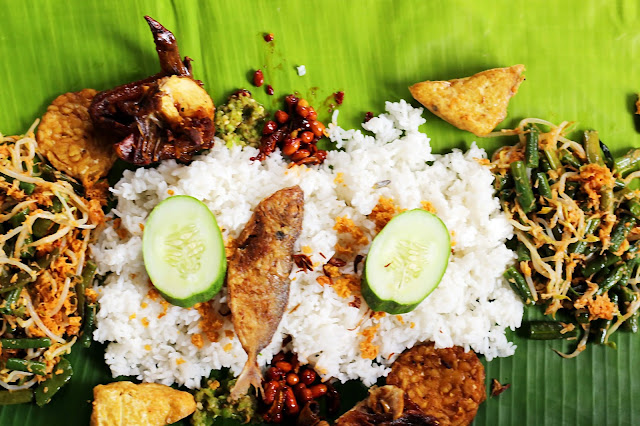 Makan bancakan si Yoookk Makan Dirumah Makan bancakan si Yoookk Makan Dirumah